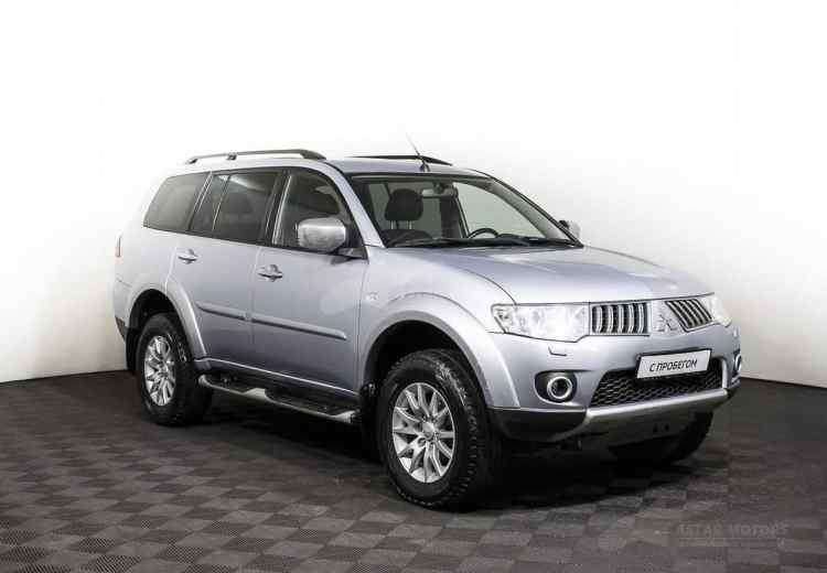 Mitsubishi Pajero Sport II