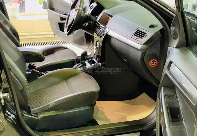 Opel Astra H Рестайлинг