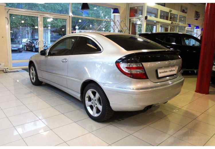 Mercedes-Benz C-Класс III (W204)