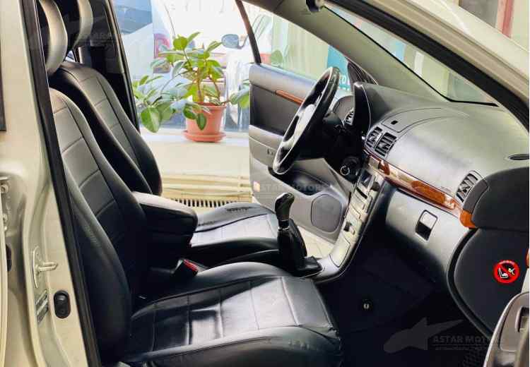 Toyota Avensis II Рестайлинг