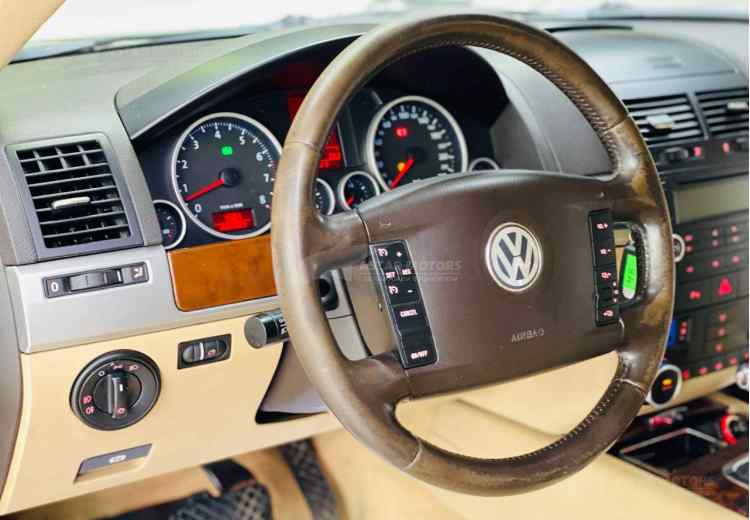 Volkswagen Touareg I Рестайлинг