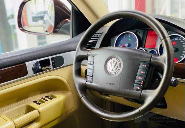 Volkswagen Touareg I Рестайлинг