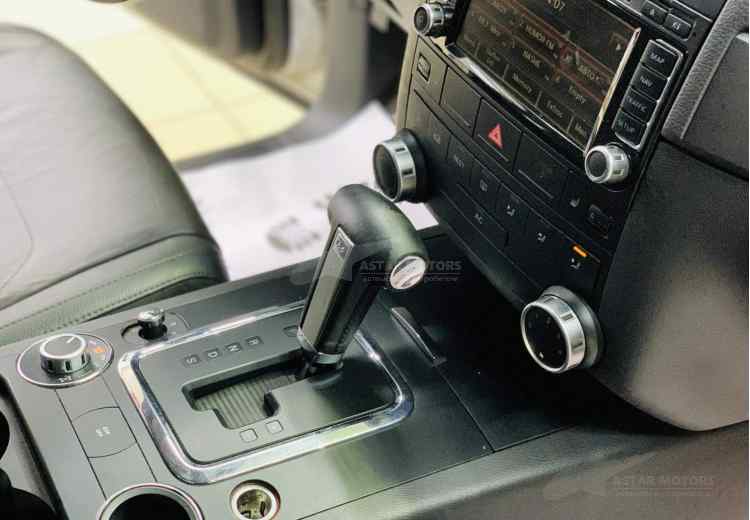 Volkswagen Touareg I Рестайлинг