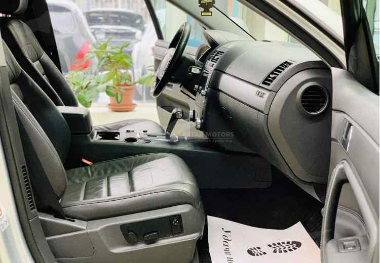 Volkswagen Touareg I Рестайлинг