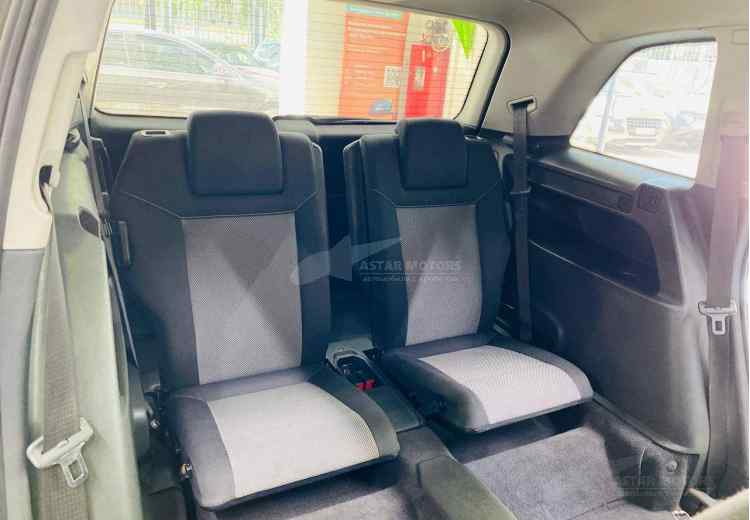 Opel Zafira B Рестайлинг