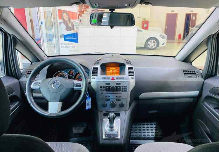 Opel Zafira B Рестайлинг