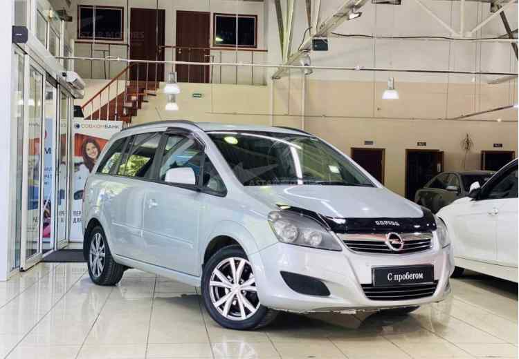 Opel Zafira B Рестайлинг