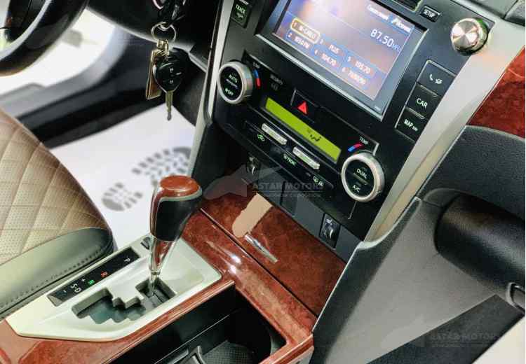 Toyota Camry VII (XV50)