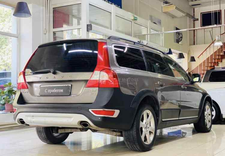 Volvo XC70 II
