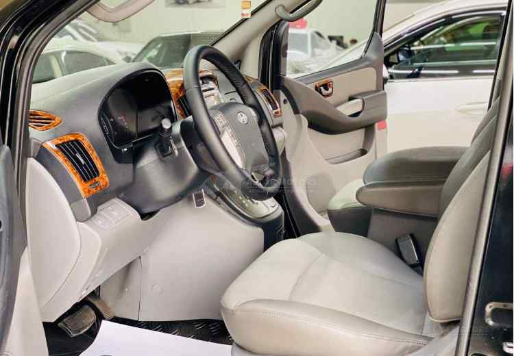 Hyundai Grand Starex I