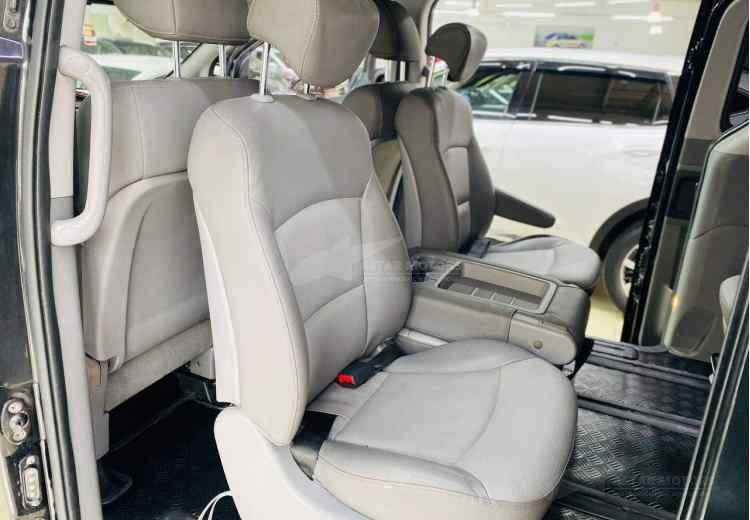 Hyundai Grand Starex I