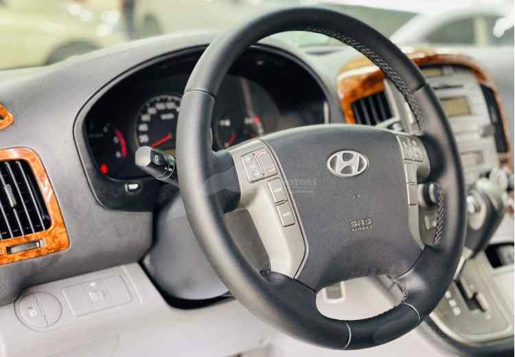 Hyundai Grand Starex I