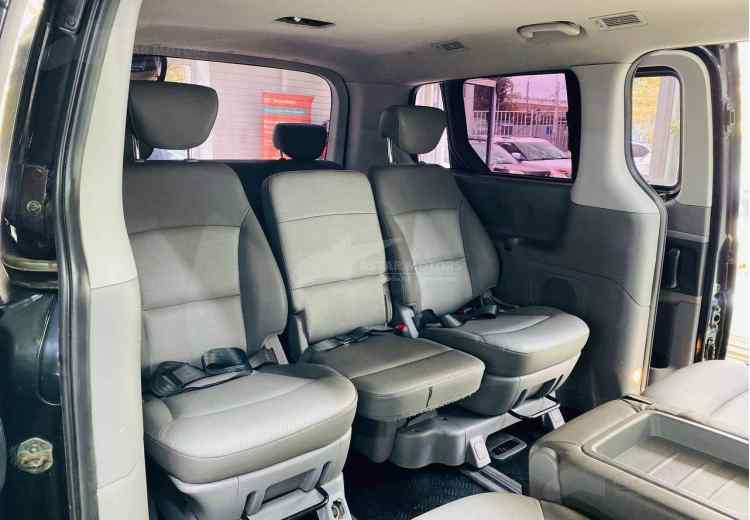 Hyundai Grand Starex I