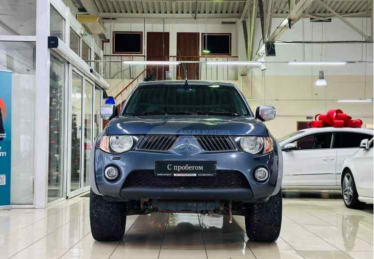 Mitsubishi L200 IV