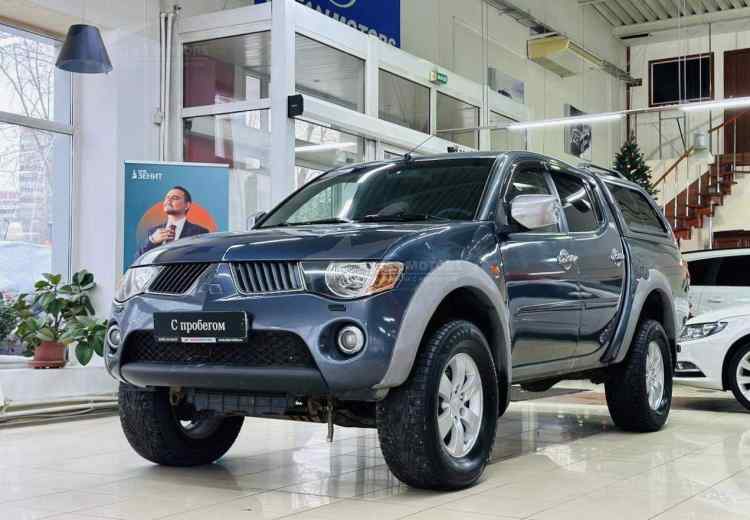 Mitsubishi L200 IV
