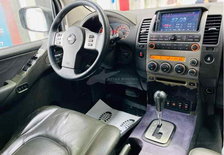 Nissan Pathfinder III