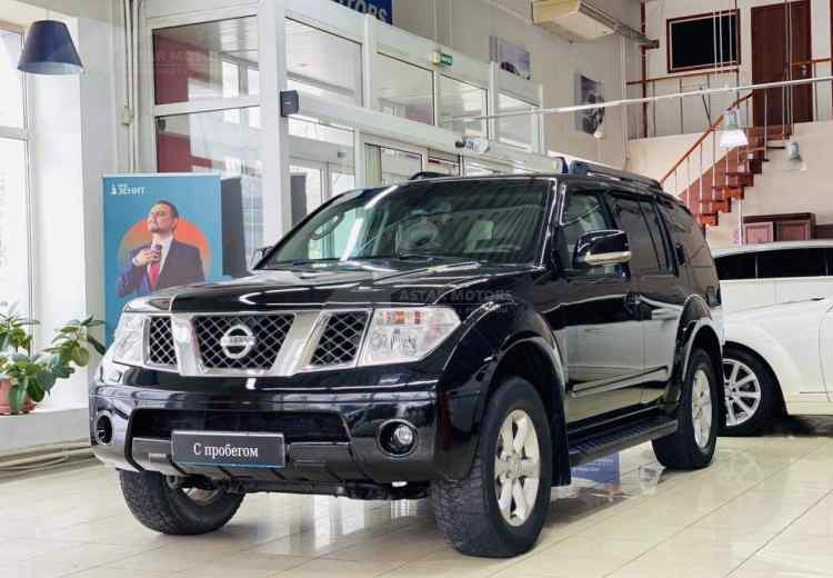 Nissan Pathfinder III