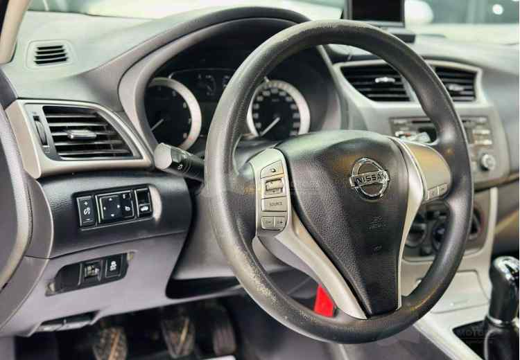 Nissan Sentra VII (B17)