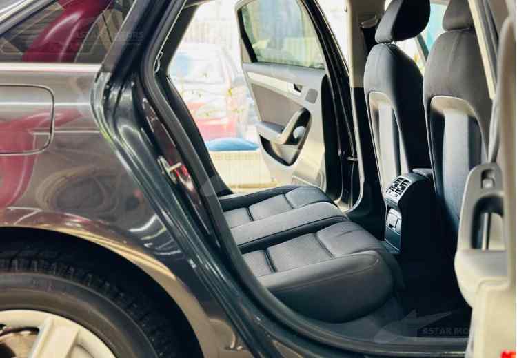 Audi A4 IV (B8)