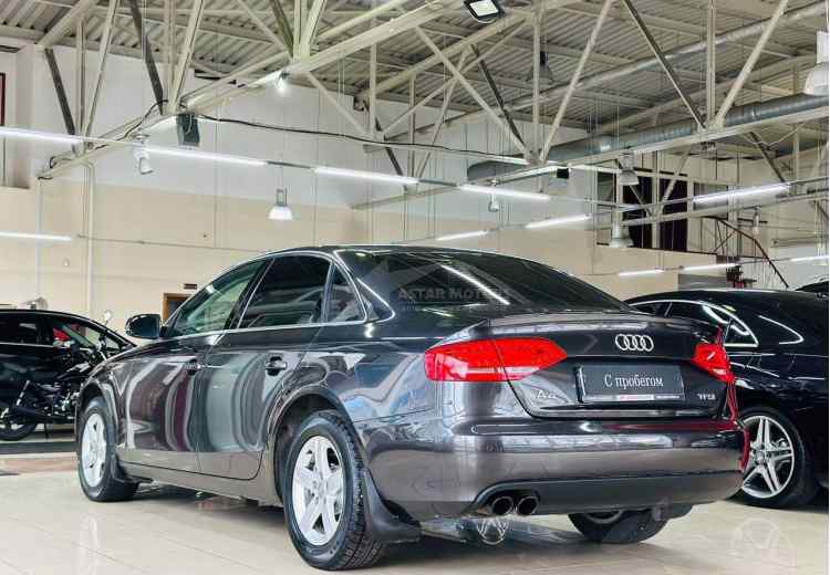 Audi A4 IV (B8)