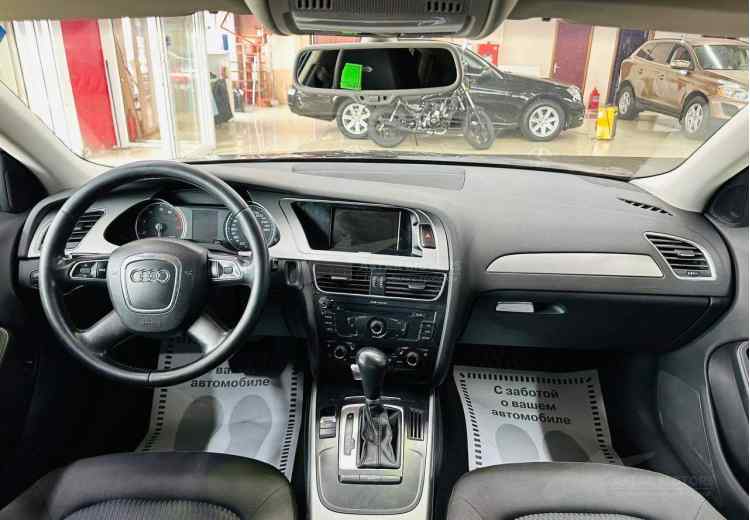 Audi A4 IV (B8)