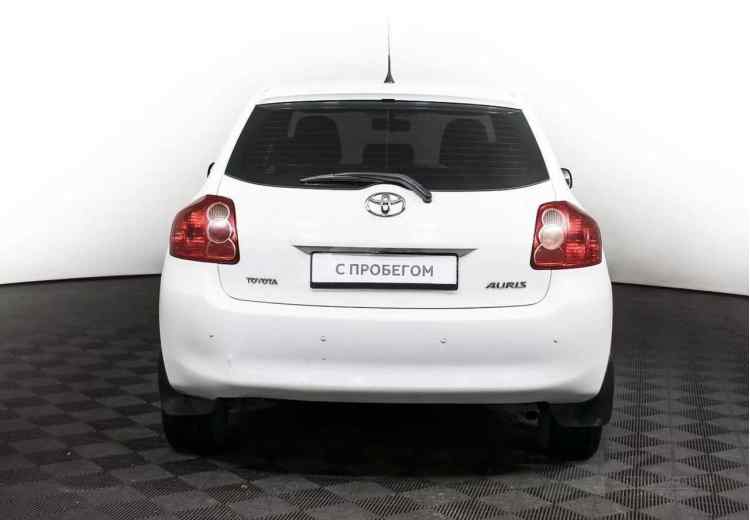 Toyota Auris I