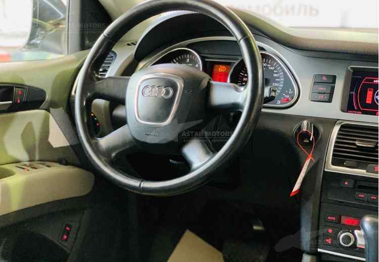 Audi Q7 I (4L)