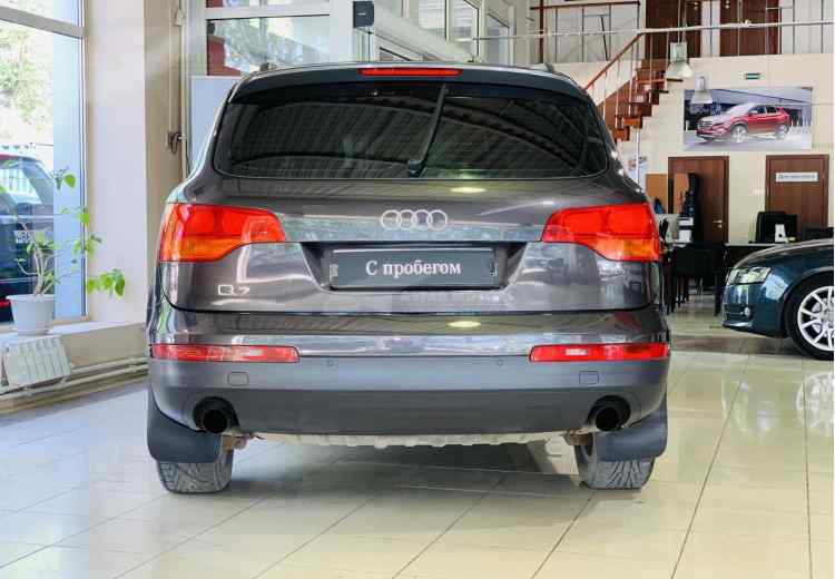 Audi Q7 I (4L)