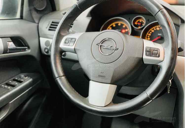 Opel Astra H Рестайлинг