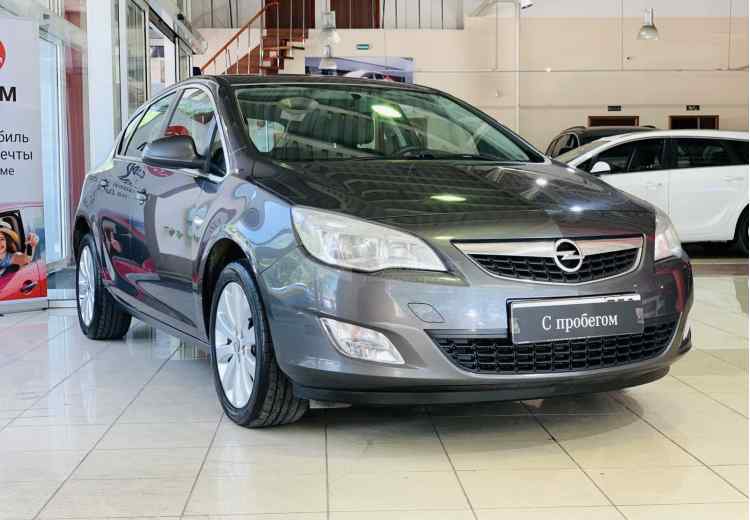 Opel Astra J