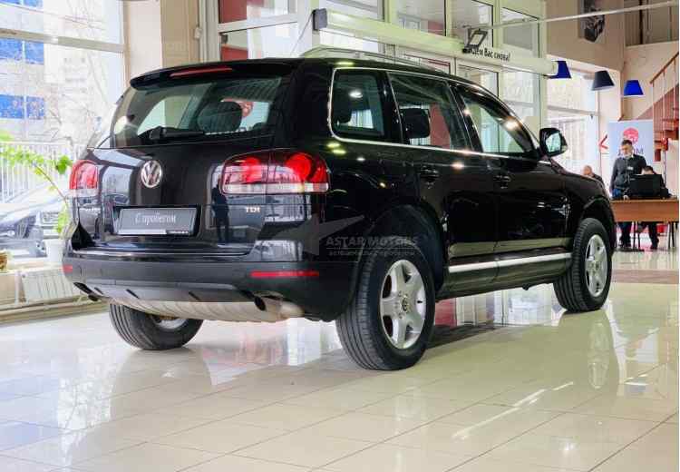 Volkswagen Touareg I Рестайлинг