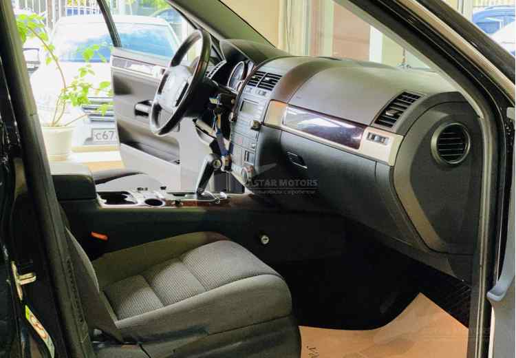 Volkswagen Touareg I Рестайлинг