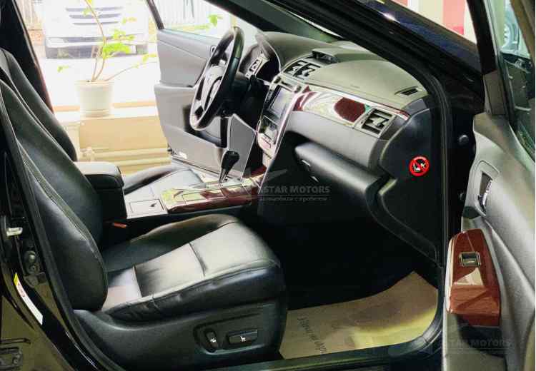 Toyota Camry VII (XV50)