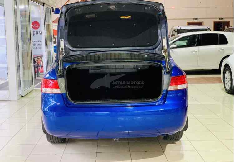 Hyundai Sonata V (NF)