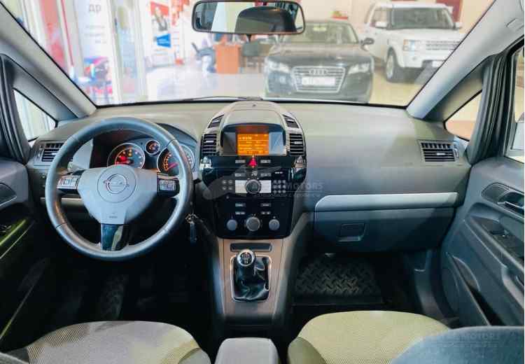 Opel Zafira B Рестайлинг