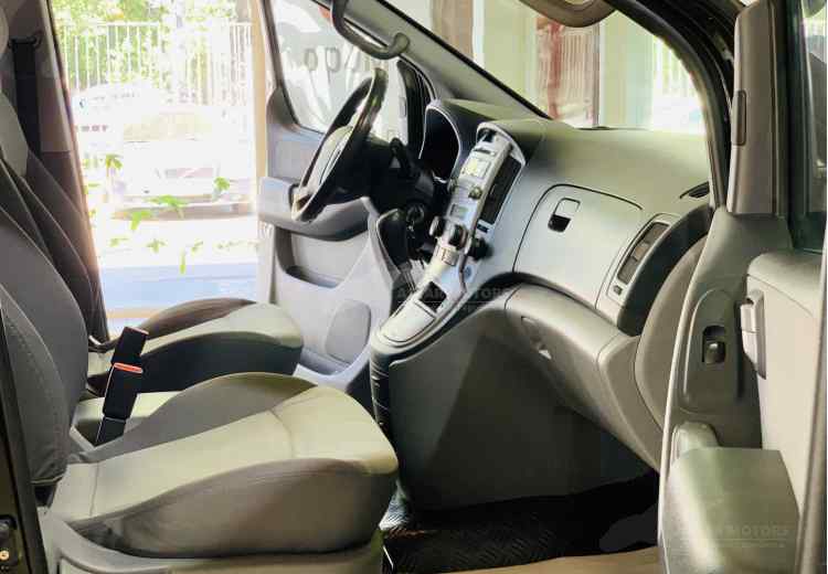 Hyundai Grand Starex I