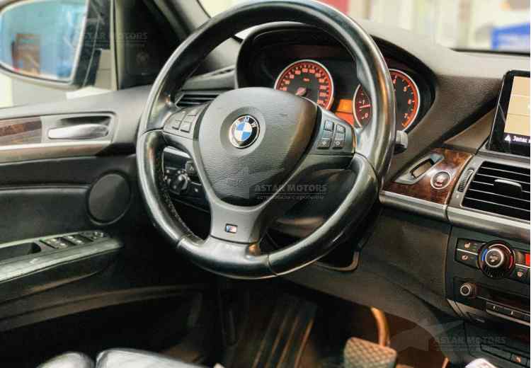 BMW X5 II (E70)
