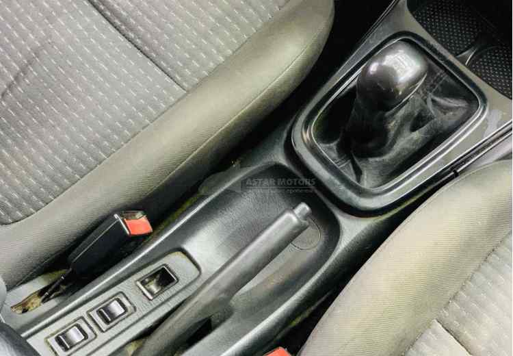 Nissan Almera Classic I