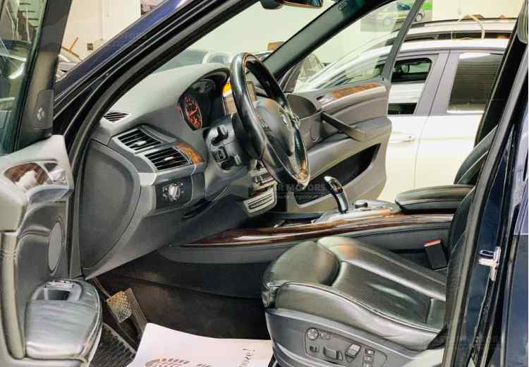 BMW X5 II (E70)