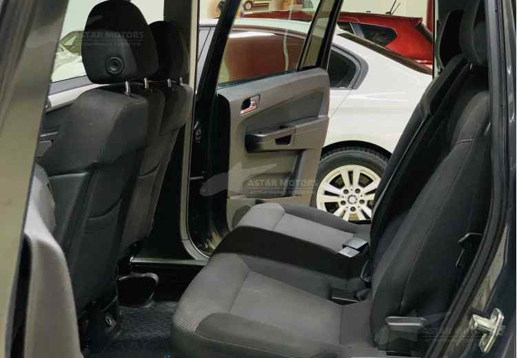 Opel Zafira B Рестайлинг