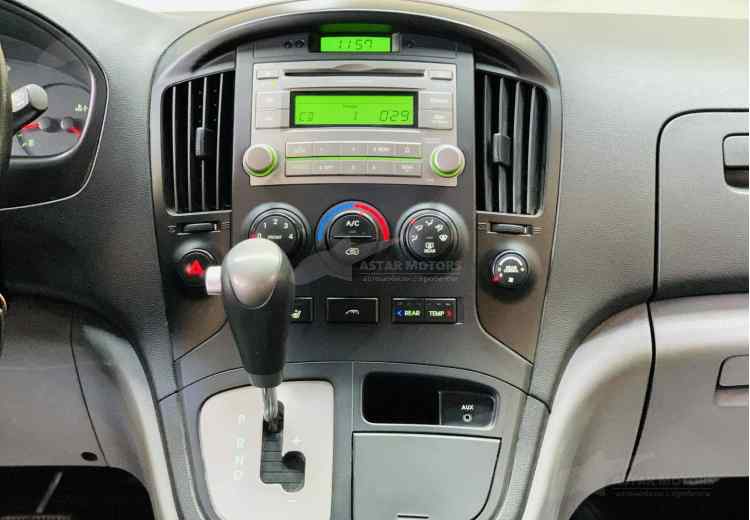 Hyundai Grand Starex I