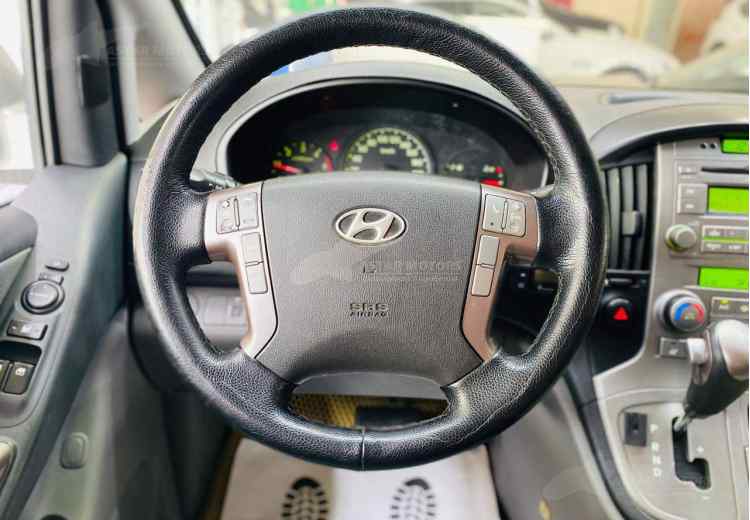 Hyundai Grand Starex I