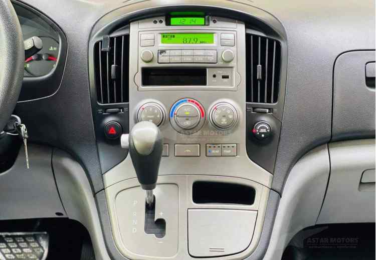 Hyundai Grand Starex I