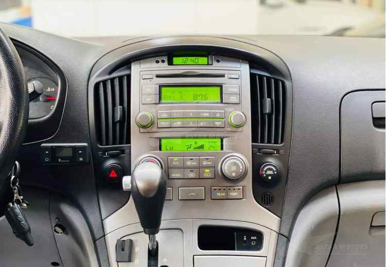 Hyundai Grand Starex I