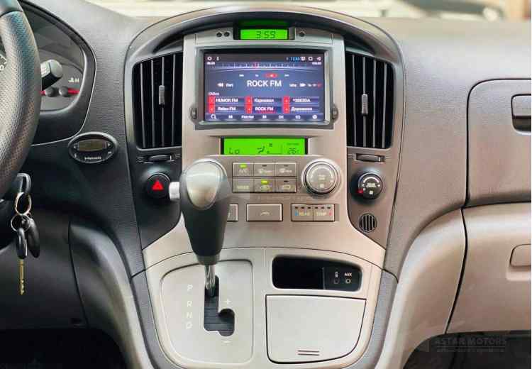 Hyundai Grand Starex I