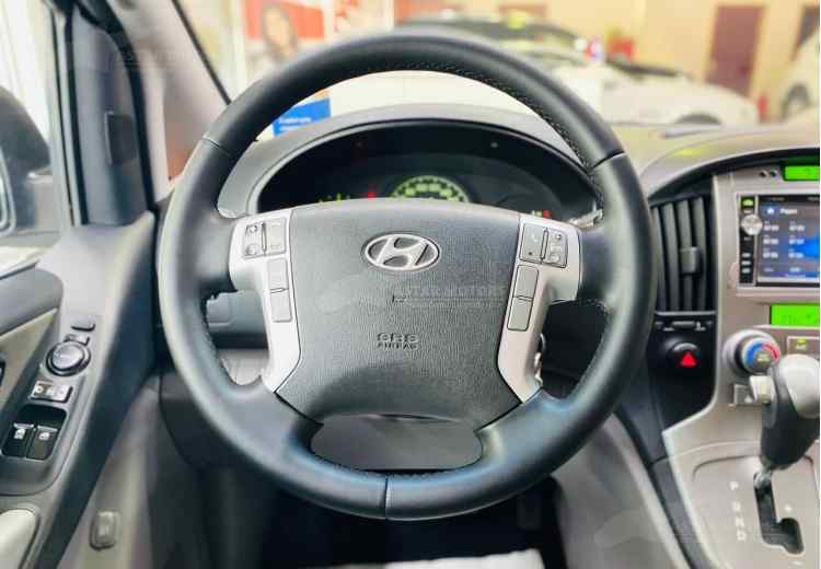 Hyundai Grand Starex I