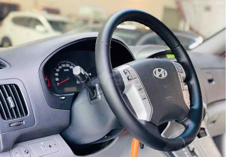 Hyundai Grand Starex I