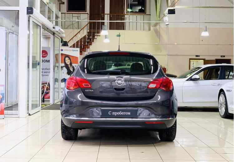 Opel Astra J Рестайлинг