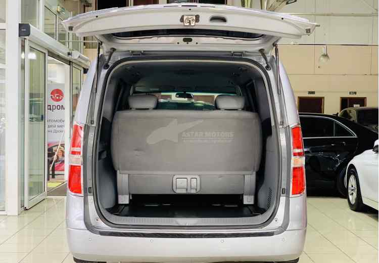 Hyundai Grand Starex I