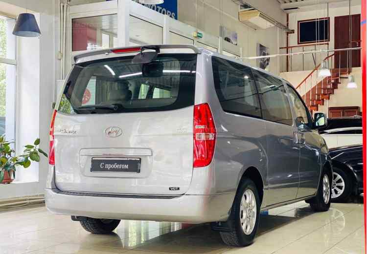 Hyundai Grand Starex I